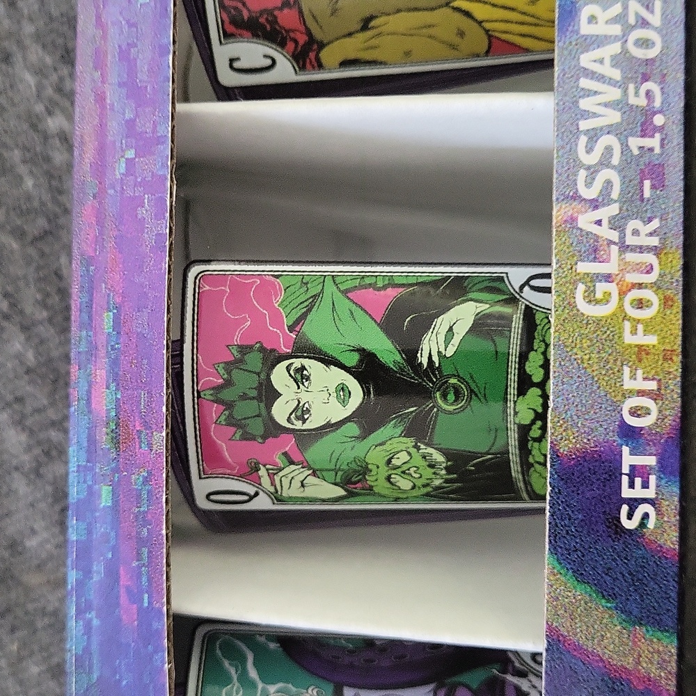 Disney Villians  Shot Glass set of 4 - Picture 3 of 6